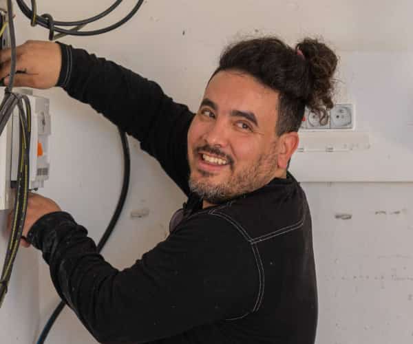 Électricien MN Système en intervention à Montpellier